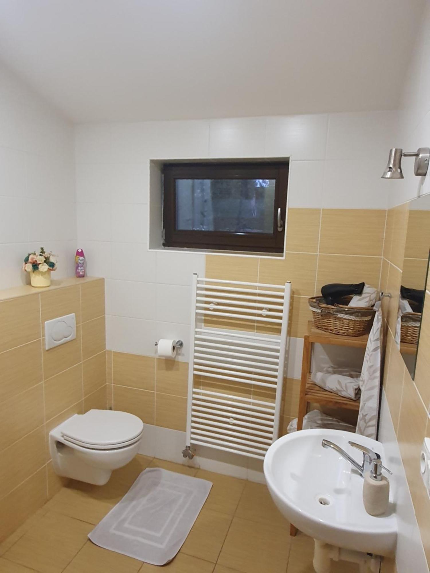 Privat Bartky Διαμέρισμα Vrbov Εξωτερικό φωτογραφία