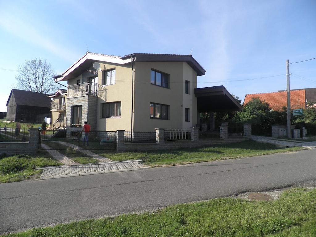 Privat Bartky Διαμέρισμα Vrbov Εξωτερικό φωτογραφία