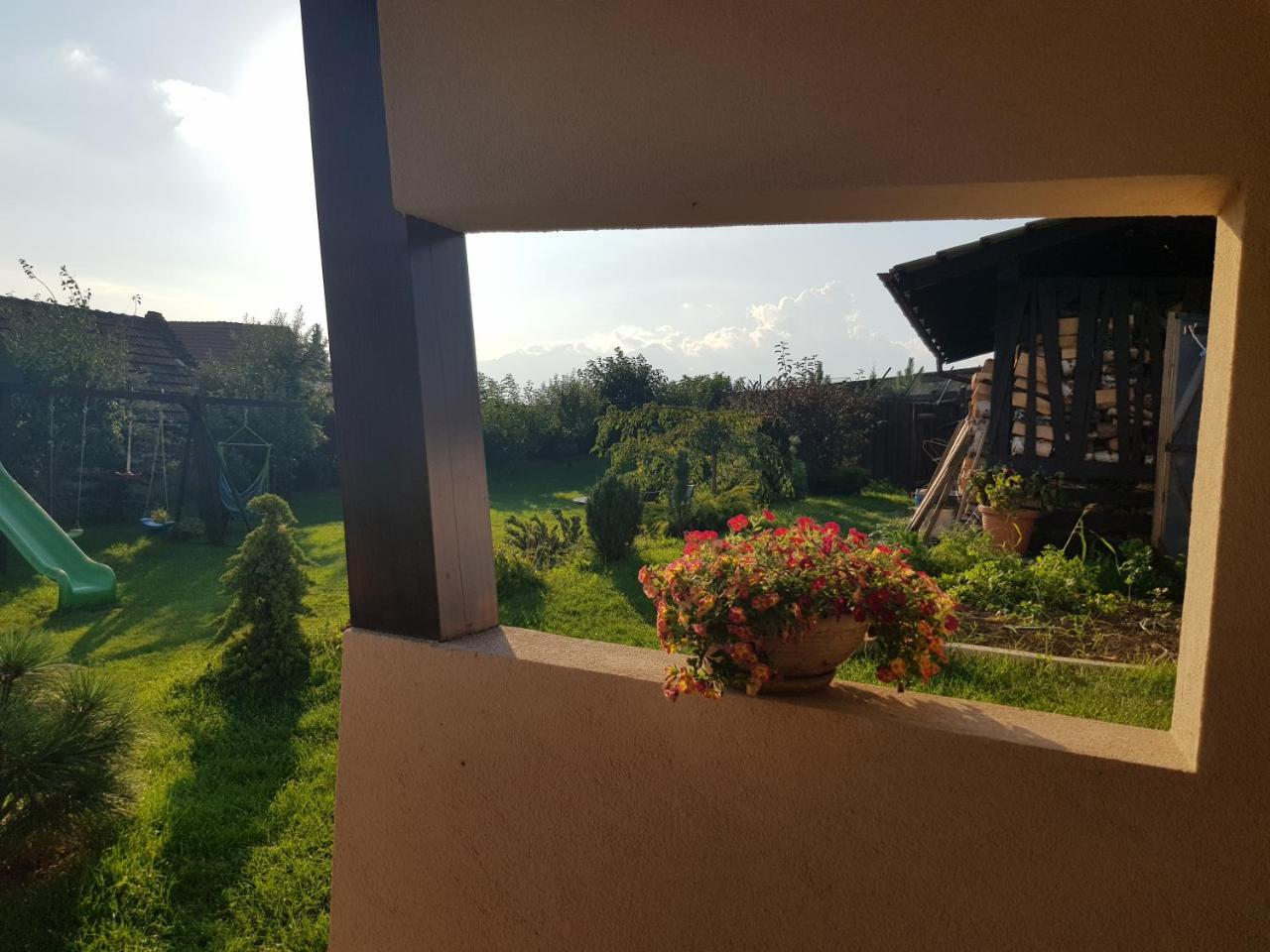 Privat Bartky Διαμέρισμα Vrbov Εξωτερικό φωτογραφία
